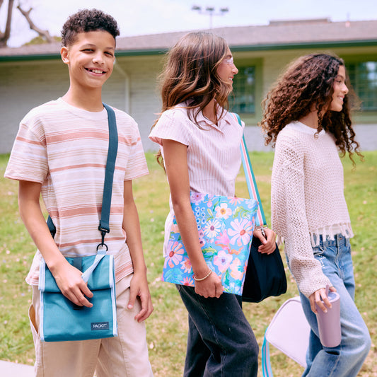 freezable-houston-lunch-bag-l0 freezable-houston-lunch-bag-agave-lifestyle-walking-to-school.jpg